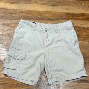 COLUMBIA cargo style nylon hiking shorts